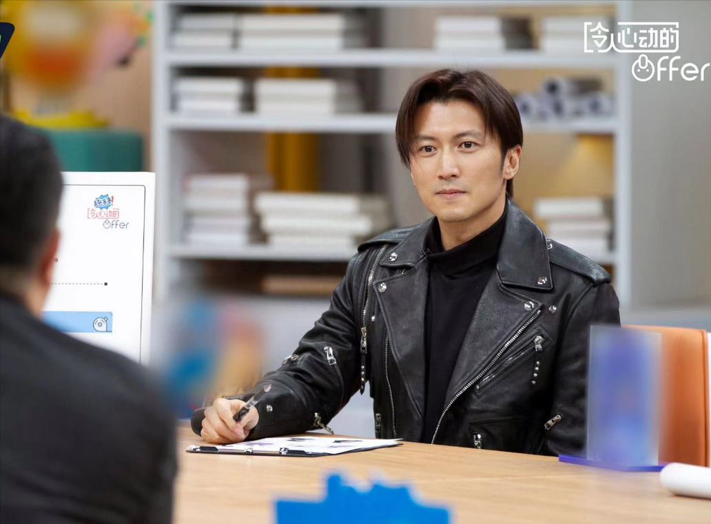 职场男人着装_职场男性着装的三个三原则_职场着装男人图片