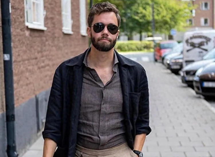 职场着装礼仪_职场男人着装_职场女士着装