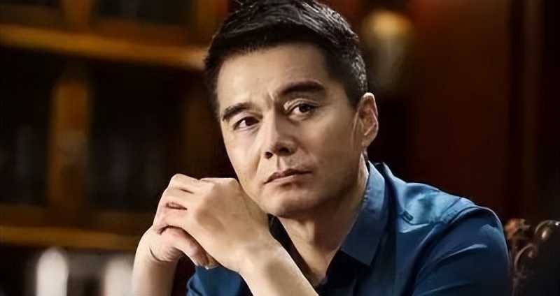 职场着装男士_职场男人着装_职场男士着装需要注意哪些问题