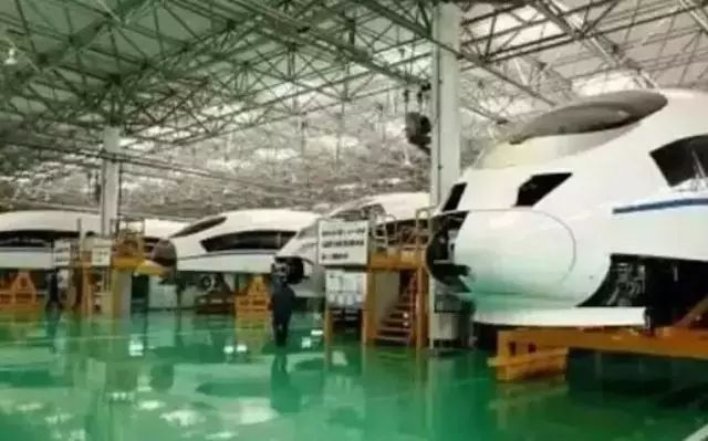 西安铁路工程职工大学招聘_西安铁路公司招聘_西安铁路工程招聘