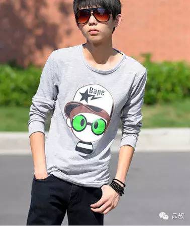 职场穿衣技巧_职场新人穿着_初入职场穿衣