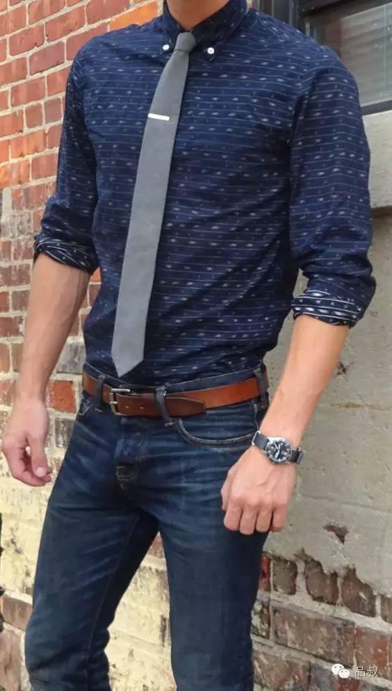 职场穿衣技巧_初入职场穿衣_职场新人穿着