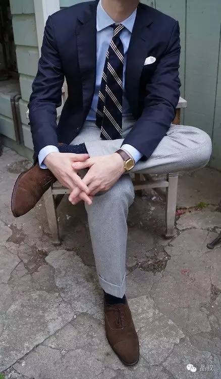 职场穿衣技巧_职场新人穿着_初入职场穿衣