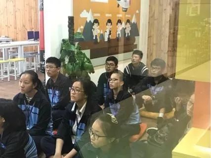 高一学生赴宁波市职业体验拓展中心进行“职场”体验(图7) 职场新书_职场新鲜人小说_职场小说吧
