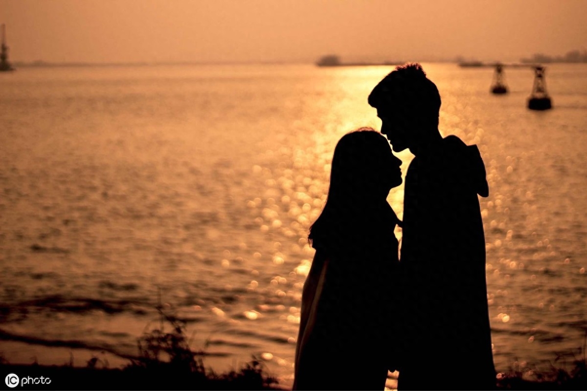 已婚男女的职场生活_职场已婚男女生活怎么相处_已婚男女交往