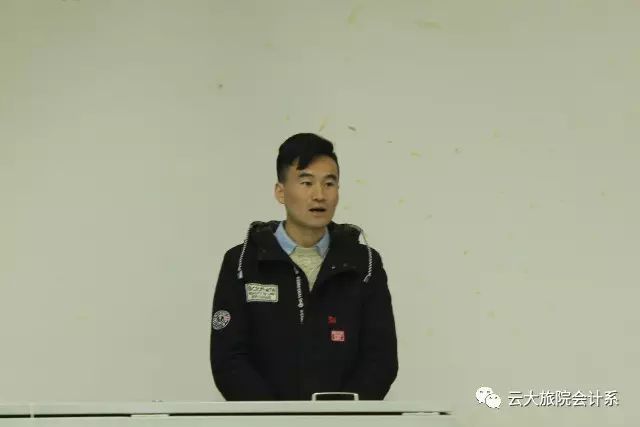 简历会计评价怎么写_会计自我评价 简历_简历会计评价怎么填