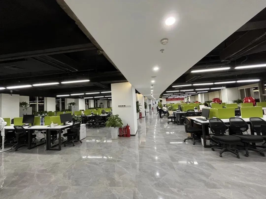 2016年中信银行信用卡中心郑州分中心公司招聘启事(图2) 郑州银行人才招聘官网_郑州银行招聘条件基本要求_郑州银行信用卡招聘