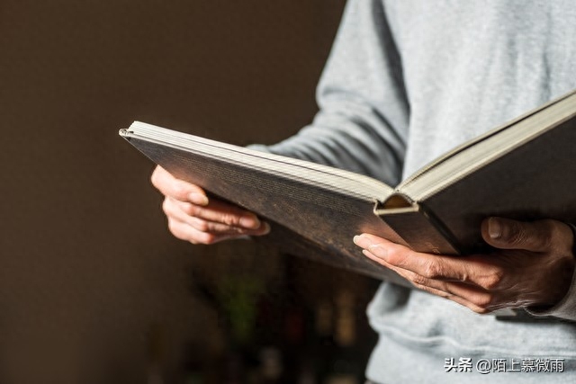 #头条创作挑战赛#职场生存法则,帮助你更好地应对职场挑战(图1) 职场知识点_不得不知的职场常识_不可不知的1000个职场常识