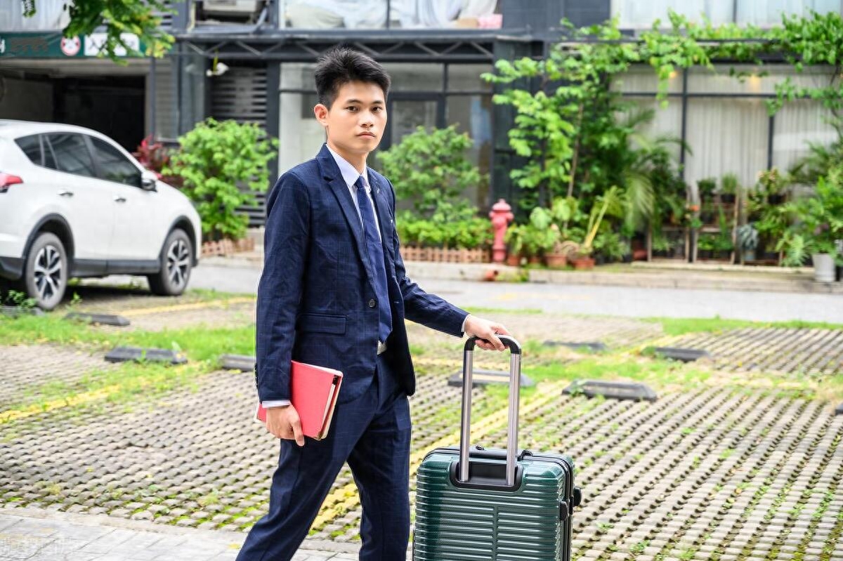 何为职场人_什么是职场人士_职场的人