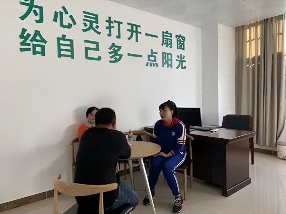 职场人士是不是都心狠手辣_什么是职场人士_何为职场人