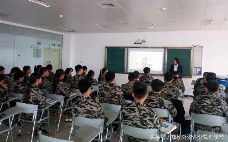 职场健康主持人张静个人简介_央视职场健康课张静_cctv2职场健康课张静