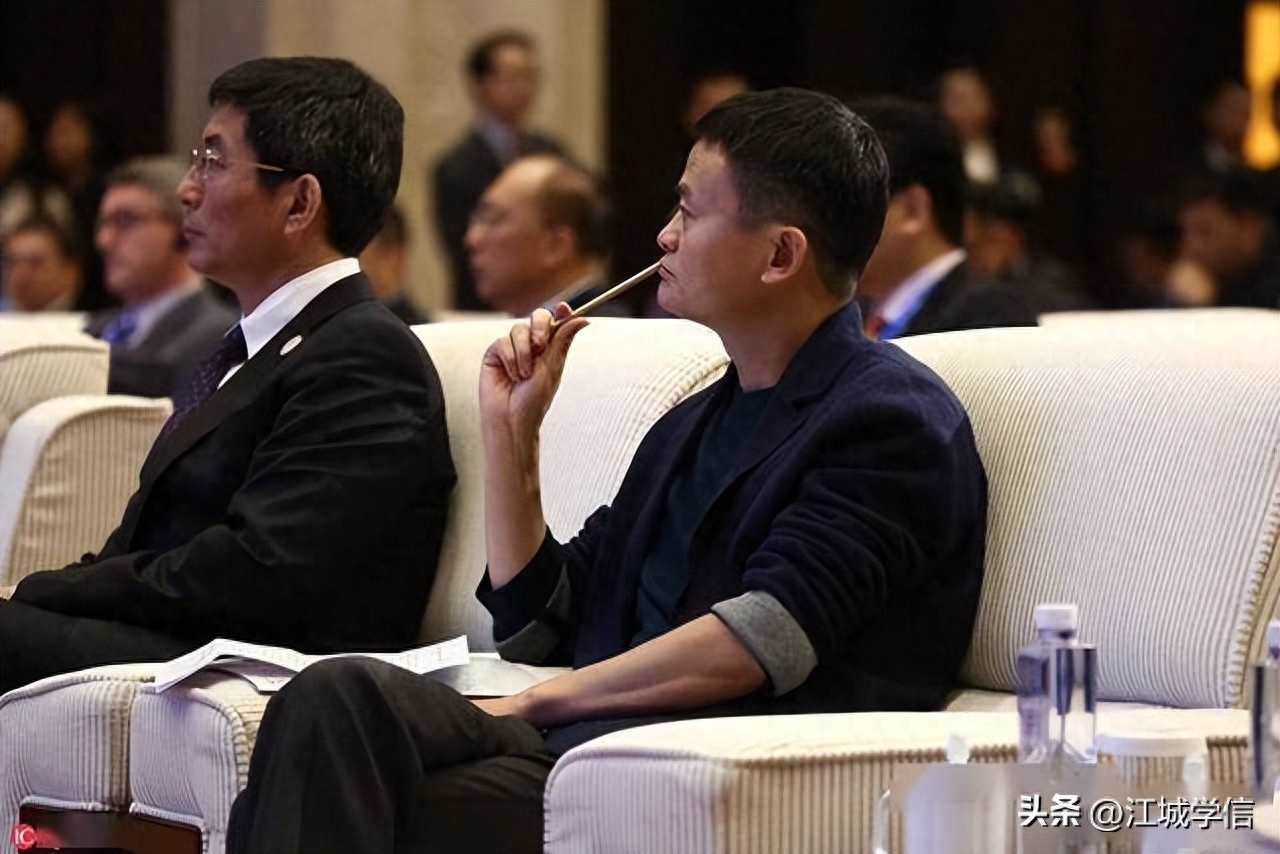 年轻人职场需要注意什么_年轻人在职场_年轻人一定要懂得的职场生存智慧