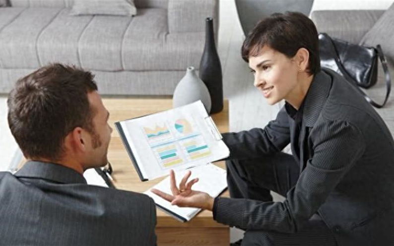 美女职场潜规则_女性职场规则_职场大美女