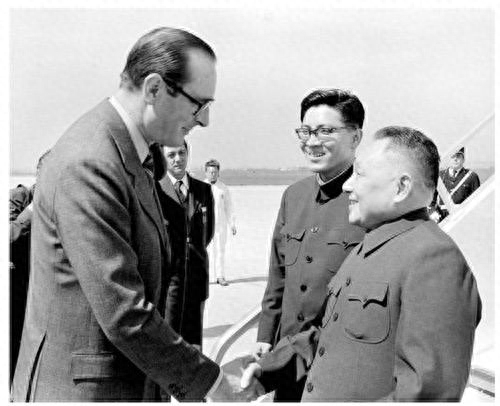 张闻天简历_张闻天简历_张闻天简历