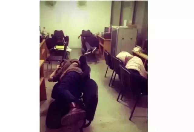 简历电视广播编导好写吗_广播电视编导 简历_广播电视编导应聘简历