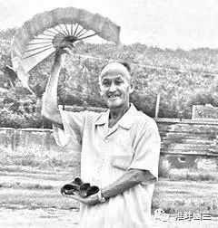 (非遗舞蹈介绍专栏)北京舞蹈学院民族民间舞蹈传承基地(图7) 凤台花鼓灯抢板凳_淮南凤台花鼓灯创始人_凤台花鼓灯调研