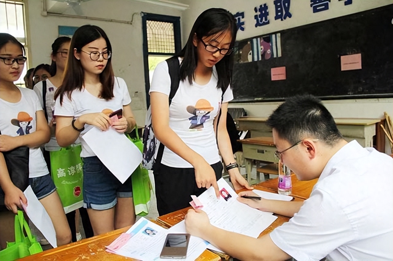 铁道警察学院招聘_铁道警察学院招聘_铁道警察学院招聘