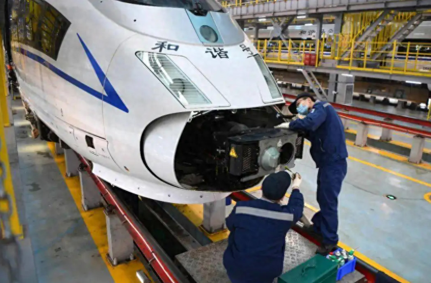 “入铁率”高的专业,入职门槛没那么高(图4) 铁道警察学院招聘_铁道警察学院招聘_铁道警察学院招聘