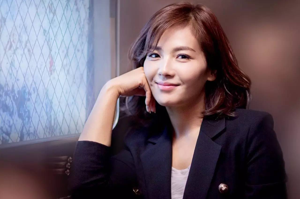 职场时尚ol服装搭配_职场时尚穿搭_职场服装搭配技巧