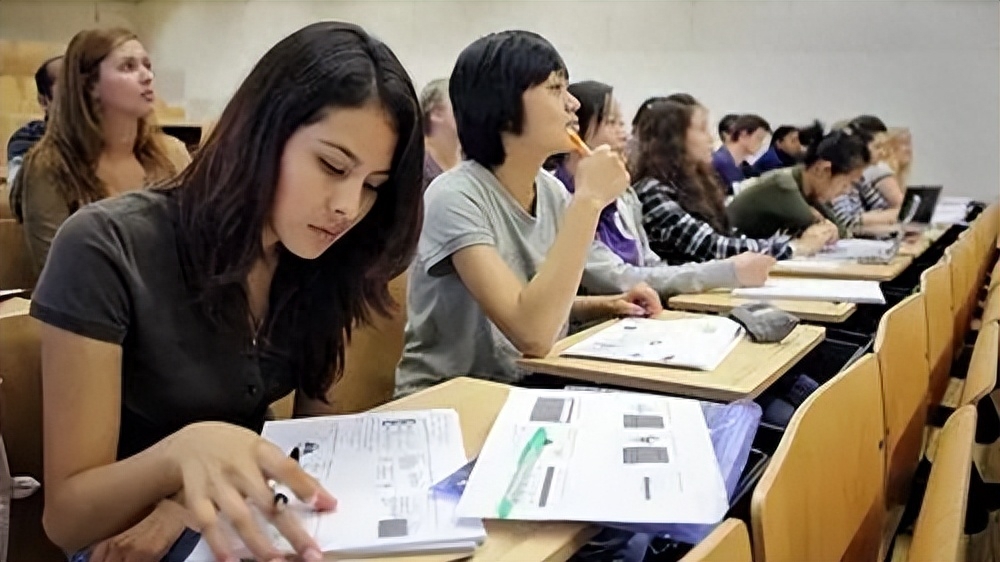 职场德语写作_职场写作德语翻译_职场德语原版引进