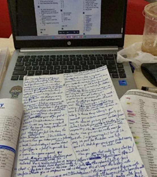 职场写作德语怎么写_职场德语原版引进_职场德语写作