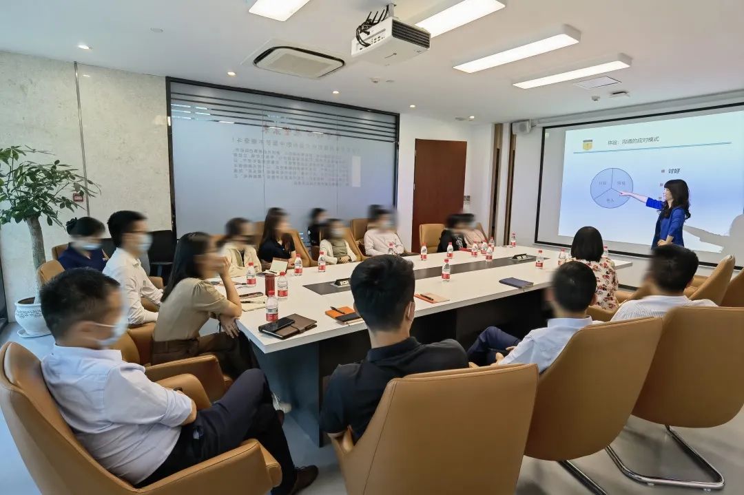 情绪管理职场减压完全手册_职场减压情绪的句子_职场情绪减压