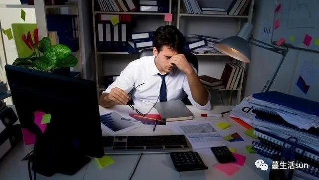 清明节不让员工祭祖,却让加班,被怒怼了!(图13) 职场狠忍滚法则_职场里的法则_职场狼道法则