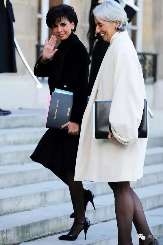 职场规则电视剧_时尚女魔头职场规则_职场规则是什么