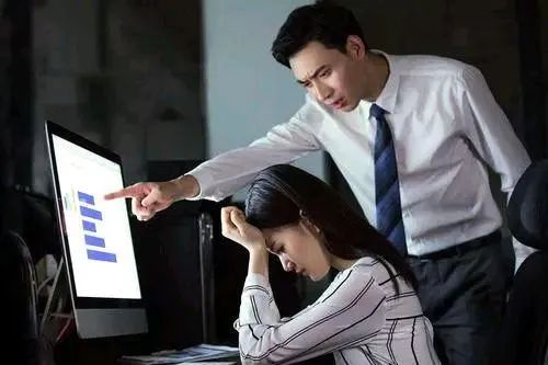 职场冷暴力,一般指上司_老板职场冷暴力_职场冷暴力的表现有哪些