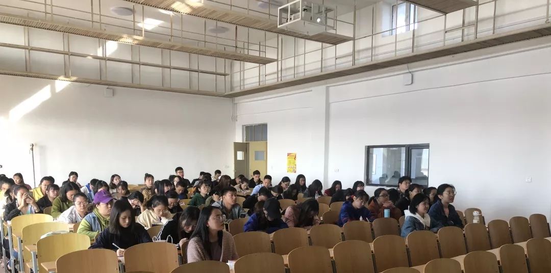 职场培训心得简短_毕业生职场心态培训_职场心态培训课件ppt