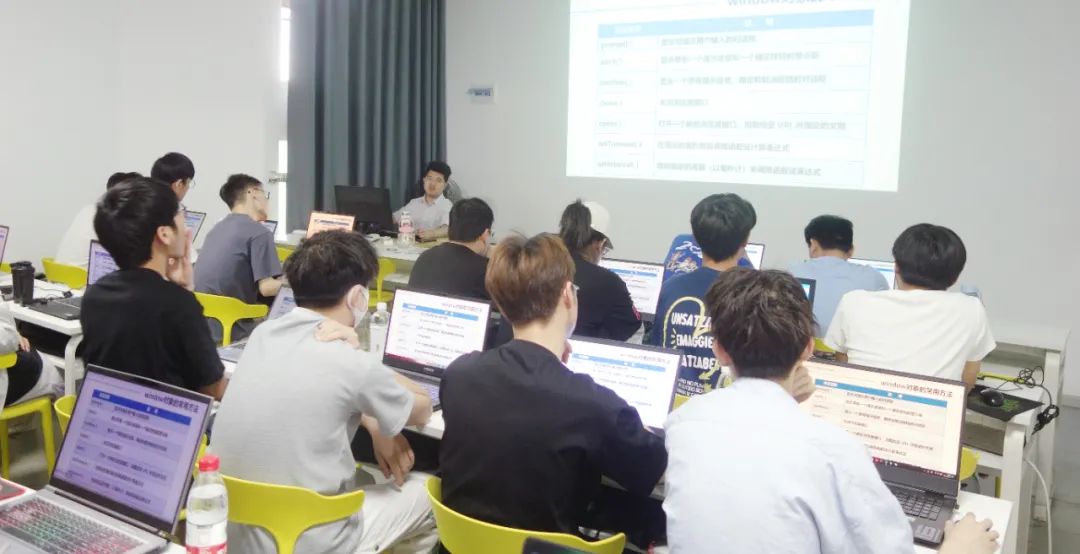 职场心态培训课件ppt_职场培训心得简短_毕业生职场心态培训