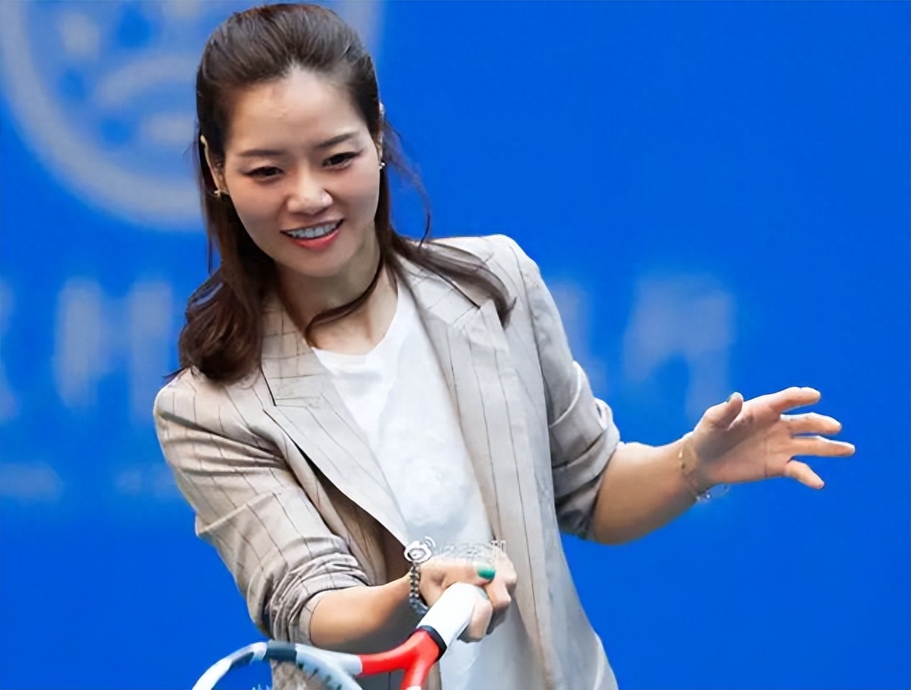 主持人李娜简历_主持人李娜简历_主持人李娜简历