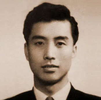 李双江前妻丁英简历_李双江的前妻丁_丁英与李双江哪年结婚