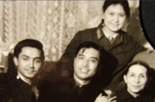 李双江前妻丁英简历_李双江的前妻丁_丁英与李双江哪年结婚