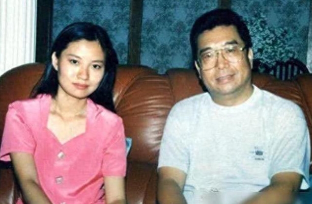 丁贺李双江_李双江妻子丁英是几婚_李双江前妻丁英简历