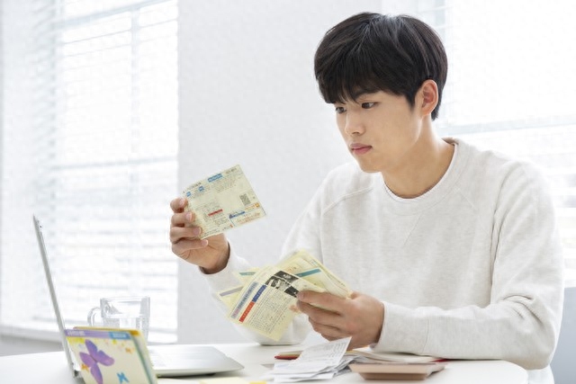 职场不要相信他人_职场要忍_职场的信任