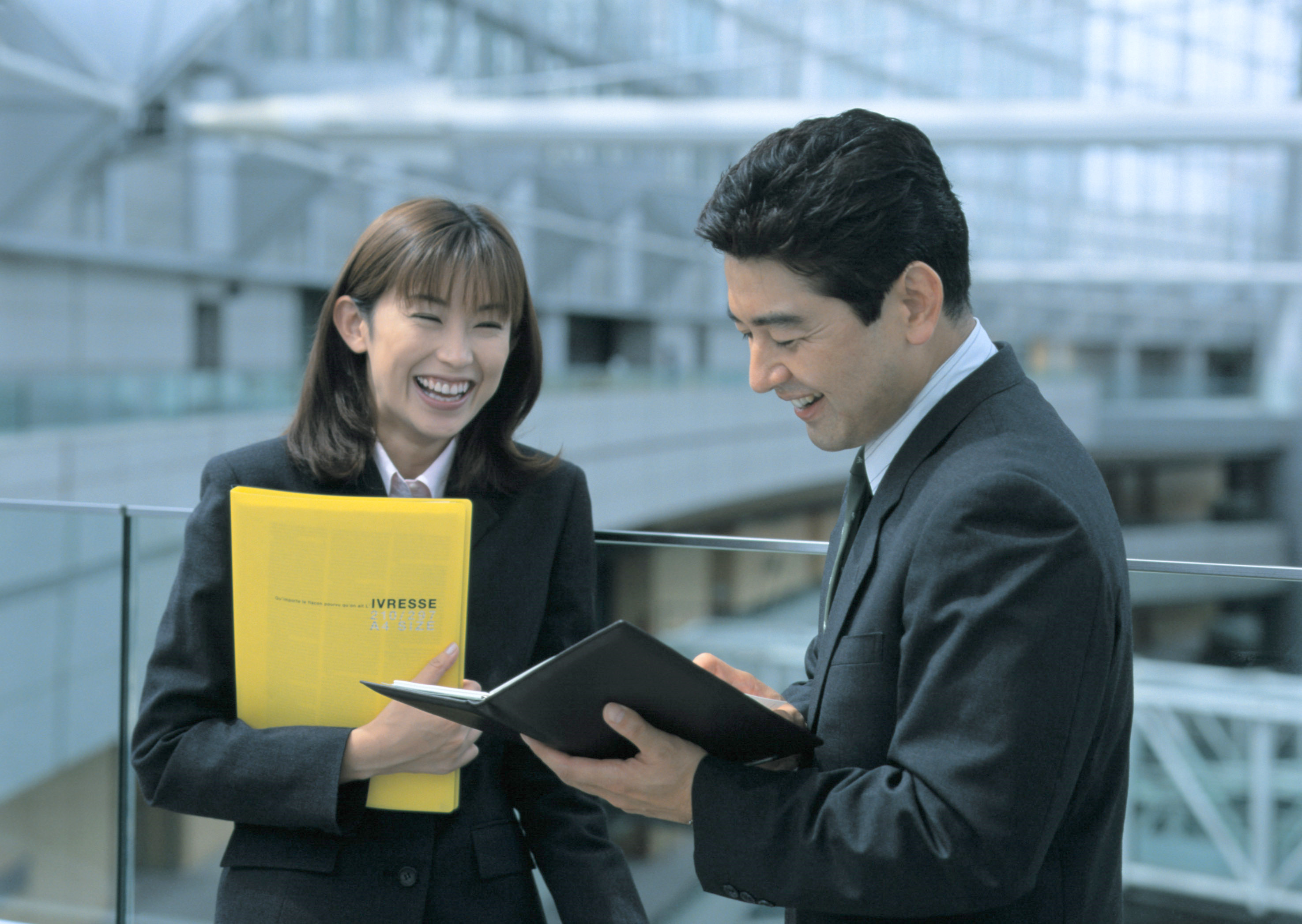 国外工作压力大吗_国外职场压力_国外压力小