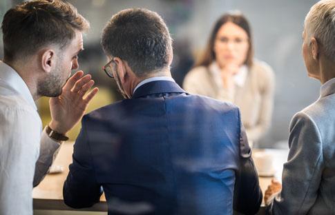 职场处事圆滑_职场圆滑世故怎么处理_职场圆滑世故