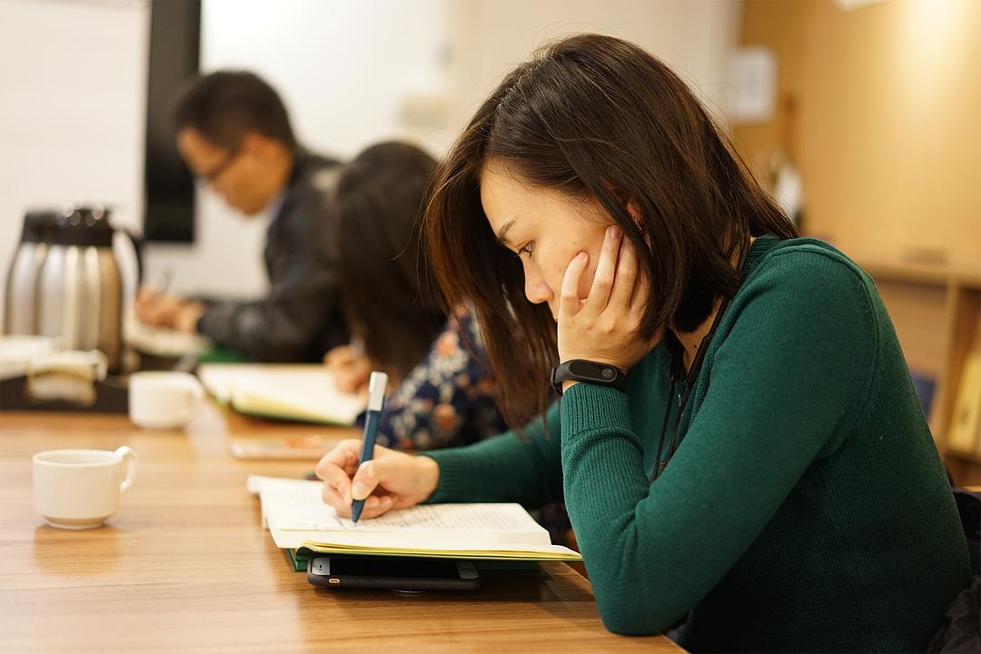 终极狂少小说下载下载_职场四少下载_布拉格空少在线少下载