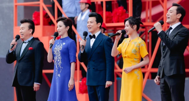 简历央视主持方琼人是谁_央视主持人方琼简历_央视主持人方琼原名